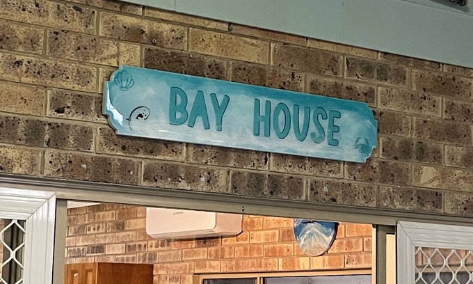 Stanage House | Beachfront Bay House with Ocean View and Family Amenities