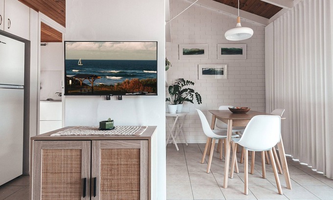 Yamba Apartment | Guest Rated: 9.4 | Pippi Beach Studio with Kitchen & Breakfast