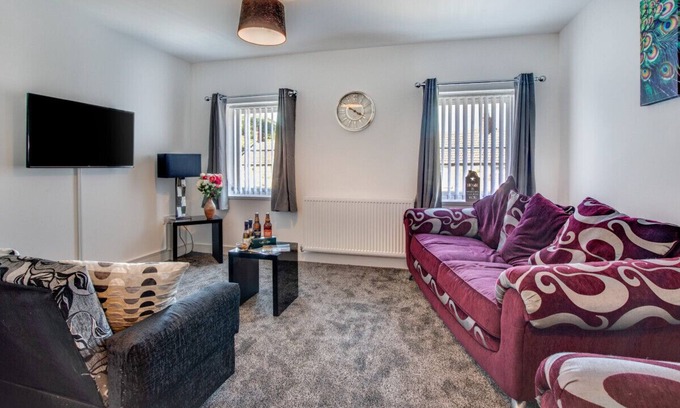 Skinningrove House | Bay Retreat - Three Bedroom House, Sleeps 6