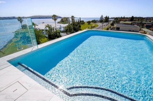 Batemans Bay Apartment | Bay View 2-Bedroom Apartment with BBQ - Rated 9/10 by Guests