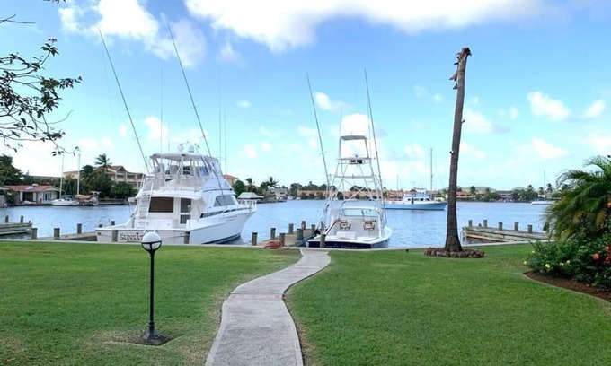 Gros Islet House | Bay View #7: Waterfront Townhouse with Pool & Spa Amenities
