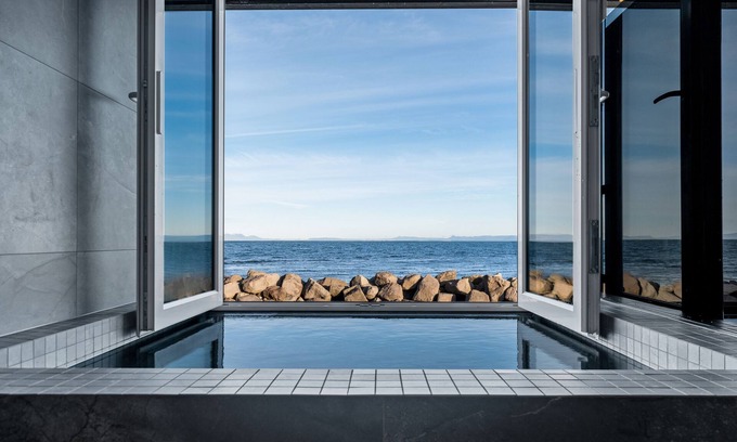 Gardur Apartment | Bay View Apartments: Guest Rated 10/10 with Oceanfront Bliss
