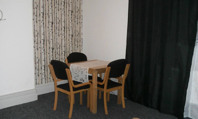 Butetown Apartment | Bayapart Large Two Bedroom Apartment with Family-Friendly Amenities