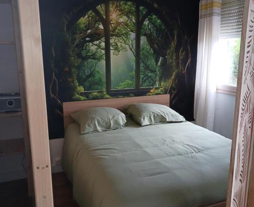 Charleville-Mezieres Apartment | Bayard la tour: Guest-Rated 10/10 with Family & Pet Amenities