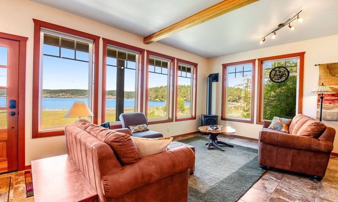 Lopez Island House | Bayfront Retreat with Private Beach & Spectacular Views