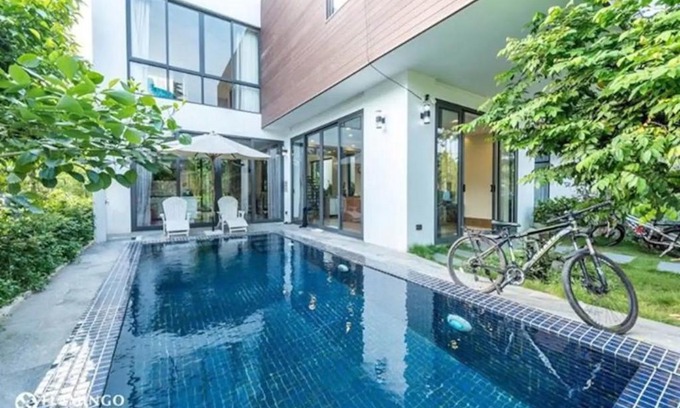 Ngoc Quang Villa | Experience Bayhomes Flamingo Villa with Pool and Hot Tub