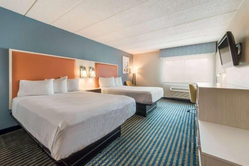 Westampton Hotel | Pet-Friendly Getaway at Best Western Burlington Inn