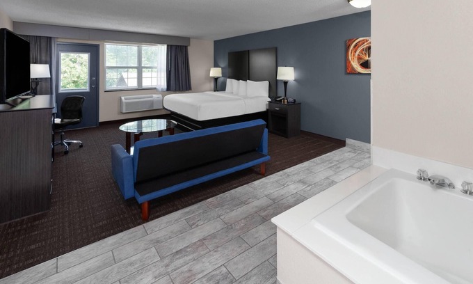 Chester Hotel | Top-Rated Best Western Chester Hotel with Pool & Breakfast