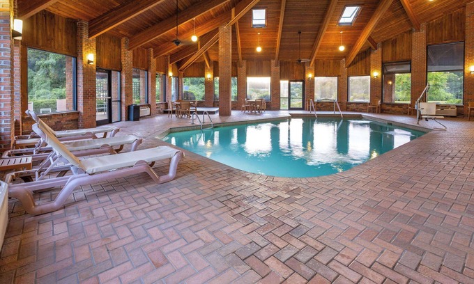 LaGrange Hotel | Discover Comfort at Baymont by Wyndham LaGrange Hotel