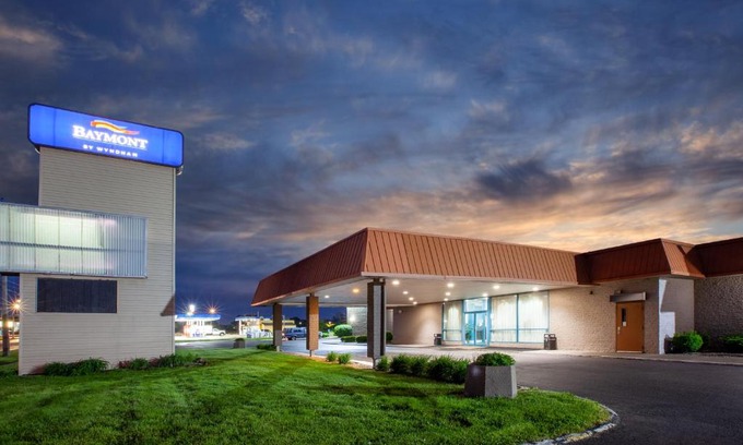 Northwood Hotel | Comfort Stay at Baymont by Wyndham Northwood for Families