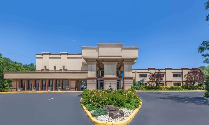 Hibernia Hotel | Comfortable Stay at Baymont by Wyndham Pompton Plains