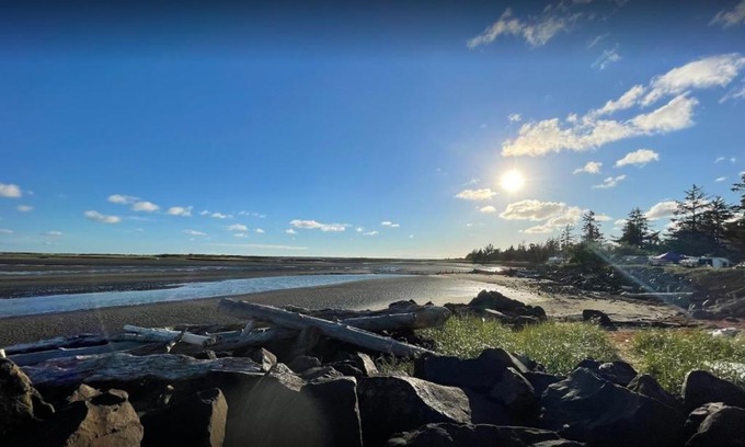 Tokeland Apartment | Beautiful Bayshore RV Park & Guest Suites with Private Beach
