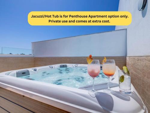 Swieqi Apartment | Cozy Bayside A Apartments with Inviting Hot Tub Amenities