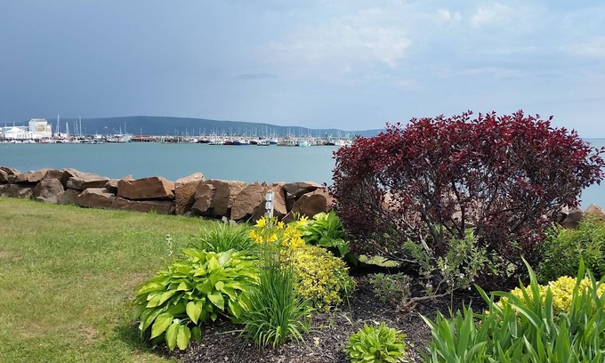 Digby Bed & Breakfast | Exceptional Bayside Inn: Family-Friendly with Breakfast Included