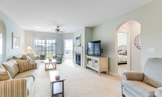 Bayside Condo | Experience Bayside Resort: Top-Rated 3BR Condo by Pool