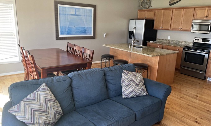 Sodus Point Condo | Relax at Bayview: Oceanfront Stay with Family-Friendly Amenities