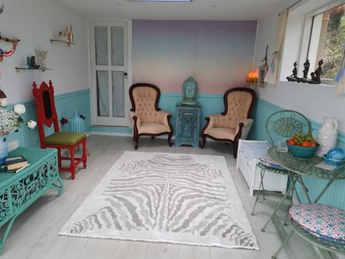 Ballydehob House | Exceptional Bayview Bed & Breakfast - Family-Friendly Getaway