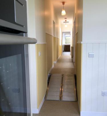 Hunspow Apartment | Inviting Bayview Cottage: Dunnetbay's Top-Rated Stay