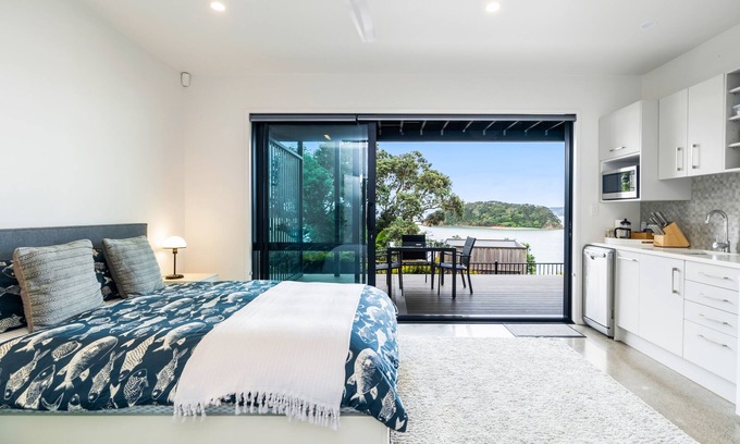 Paihia Cottage | Bayview Suite Unit 1 – Ocean View Holiday Retreat in Paihia