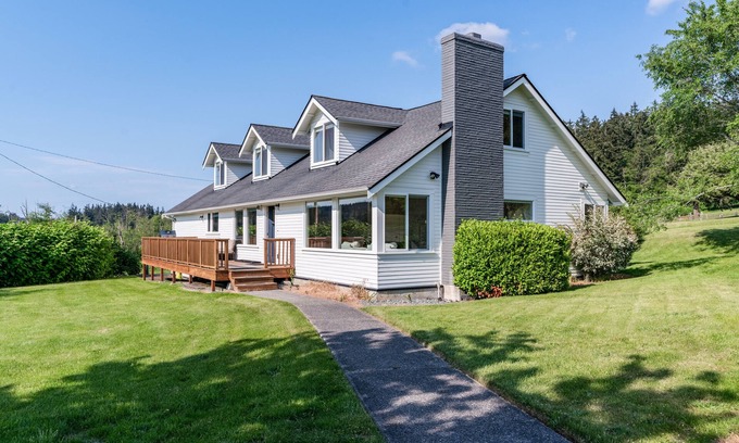 Langley House | Bayview Together Farm by AvantStay | Guest Rated 9.6/10