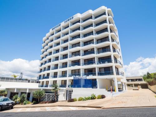 Yeppoon Hotel | Oceanfront Bayview Tower - Family Friendly with Pool Access