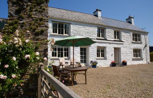 Crymych House | Discover Family-Friendly Stays at Bayvil Nevern Hotel