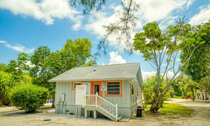 Captiva House | Baywatch Cabin: Pet-Friendly Retreat with Oceanfront Views