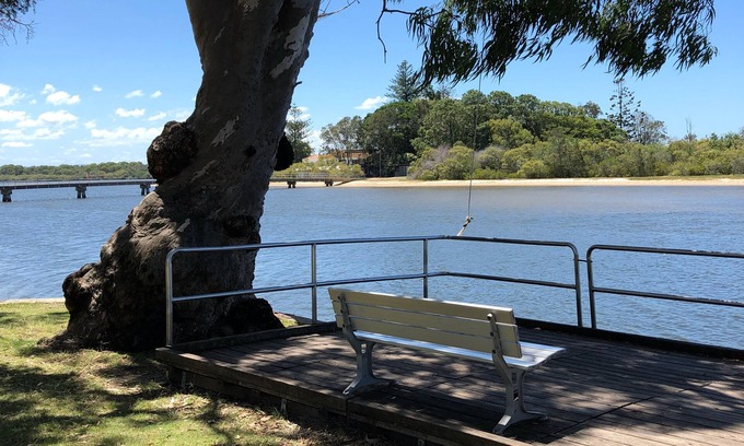 Maroochydore House | Bayz on the River: Waterfront Retreat with Kayaks & Pets Welcome