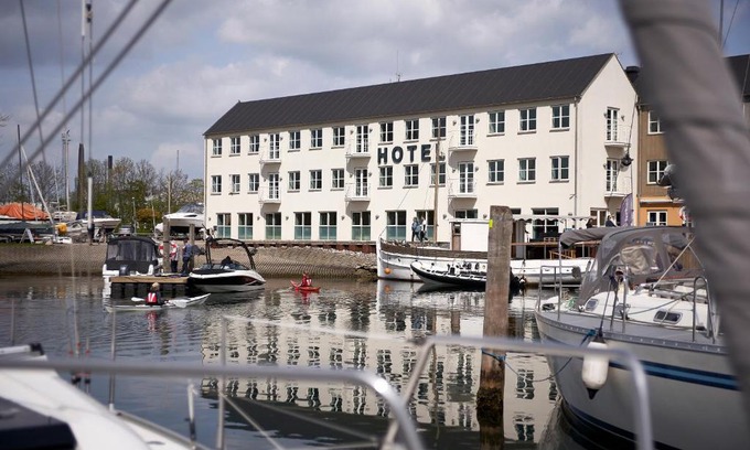 Aarhus C Hotel | Family-Friendly BB-Hotel Aarhus with Hot Tub & Breakfast