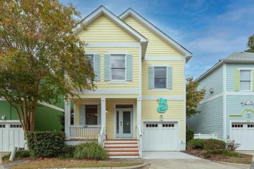 Bermuda Bay House | Relax at BB47 - A Wave From It All with Spa & Pet Friendly