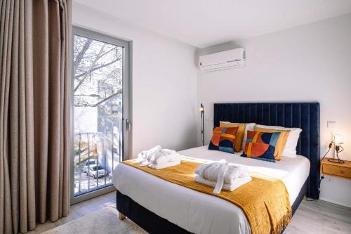 Lordelo do Ouro e Massarelos Apartment | Elegant BBA Apartments Palácio I with Douro View & Parking