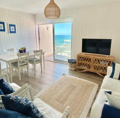 Caminha Apartment | Oceanfront Balcony Beach Apartment BBA Moledo - 4-Star Retreat