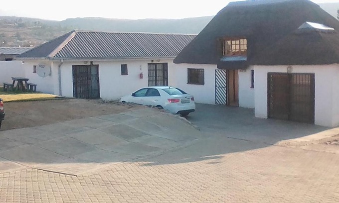 Phuthaditjhaba House | Affordable BBN Guest House: Family-Friendly Retreat Awaits