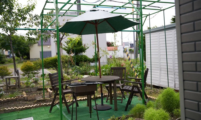 Chitose House | BBQ Haven: Your Budget-Friendly Getaway Awaits