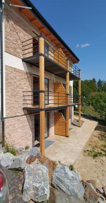 Lipno nad Vltavou Apartment | Elegant bdapartmany: Family-Friendly Stay with High Ratings