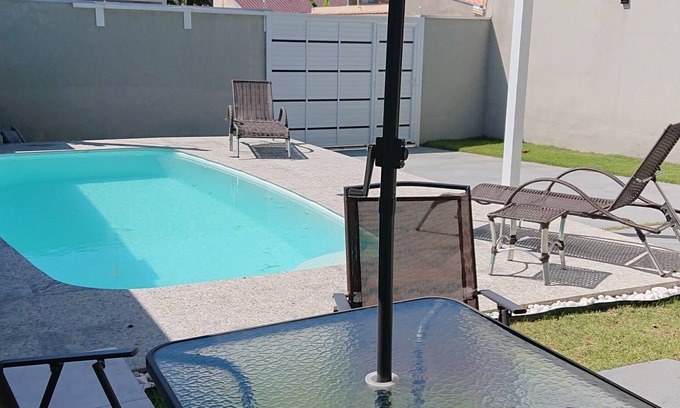 Massaguacu House | Beautiful House with Pool, Barbecue, Wifi in Massaguaçu, Caraguatatuba/SP
