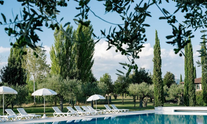 Santa Maria degli Angeli Apartment | Relax at Belvilla by OYO Valle di Assisi with Pool & Spa