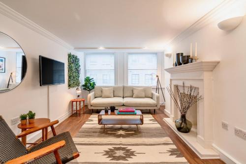 Soho Apartment | Discover Be London - The Soho Residences: 4-Star Comfort