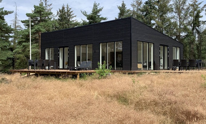 Sønderstrand House | Immerse Yourself in Nature with Oceanfront Comfort