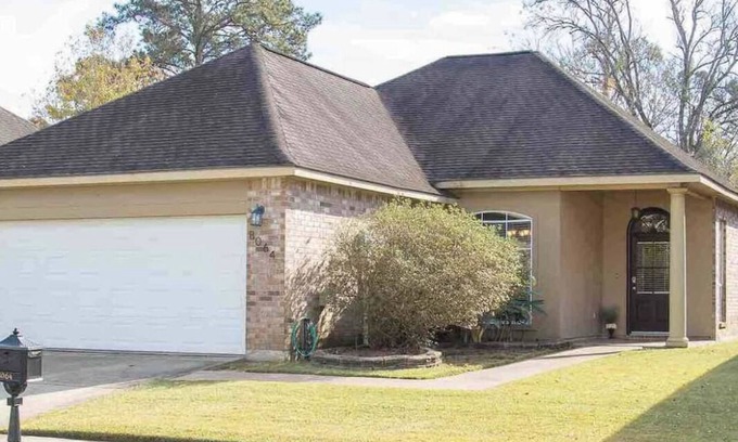 Baton Rouge House | Experience Comfort in the Heart of BR - 10/10 Rated Stay