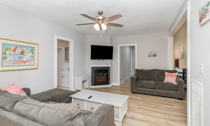 Willoughby Spit House | Top-Rated Beach Villa with Private Ocean View & Coffee Bar