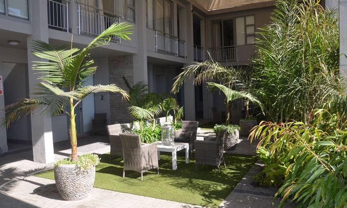 Vineta Hotel | Relax at Be Still Accommodation: Top Guest Rated 9.6/10