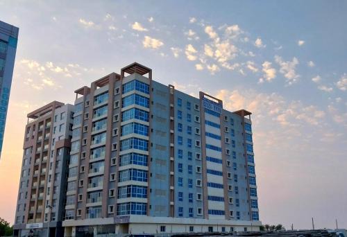 Al Ghubrah Ash Shamaliyyah Apartment | Beach 24 Residency