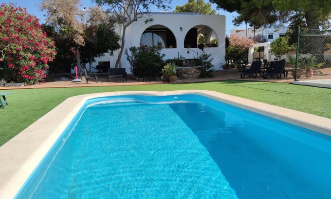 San Antonio Bay Villa | Beach and Tennis: Oceanfront Escape with Pool & Breakfast