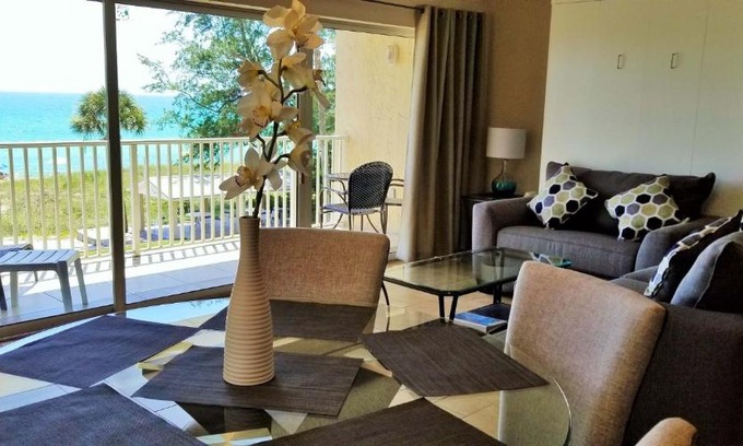 Longboat Key Apartment | Oceanfront Oasis: Balcony Views and Poolside Relaxation