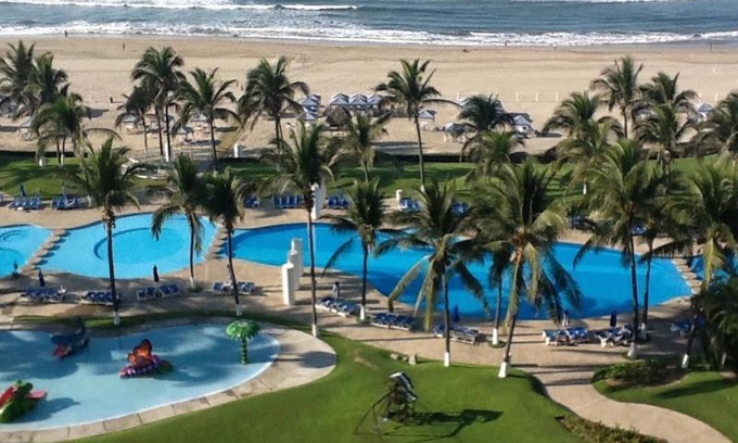 Playa Diamante Apartment | Beach Apartment Mayan Torre I: Family-Friendly Retreat