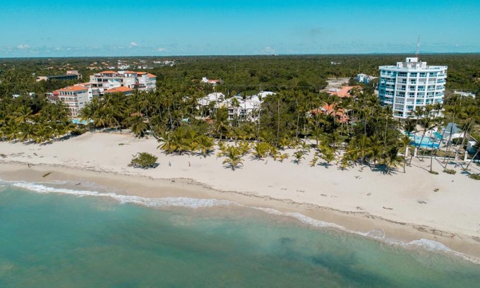 Villas Del Mar Apartment | Experience Beach Apartment Villas Jubey with Private Access