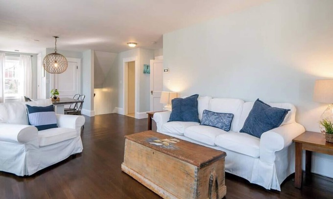 Newport East House | Cozy Beach Loft: 10/10 Rated with Ocean Views & Spa Access