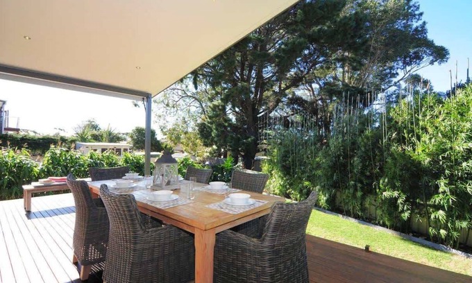 Vincentia House | Beachfront Escape: Modern 3 Bedroom Home Near Nelsons Beach