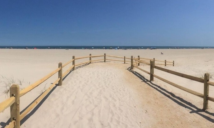 South End Condo | Beach Block Oasis: 4 Bedroom Steps from the Ocean